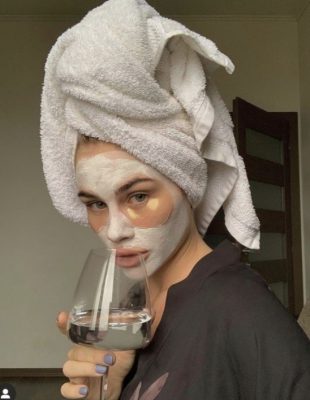 Ako koža svrbi od skincare proizvoda, da li to znači da proizvod funkcioniše?