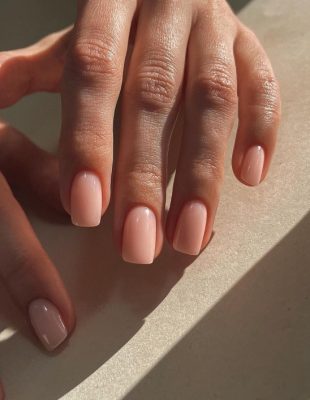 Savršen izbor za minimaliste – evo šta je lip gloss manikir