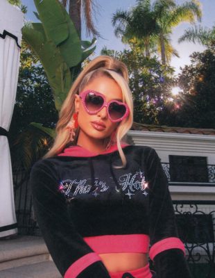 Stajlinzi Paris Hilton koje možete rekreirati ove godine
