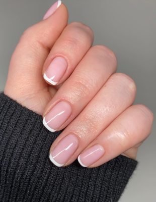 Zendaya nam donosi mikro-frenč: Novi trend u manikiru