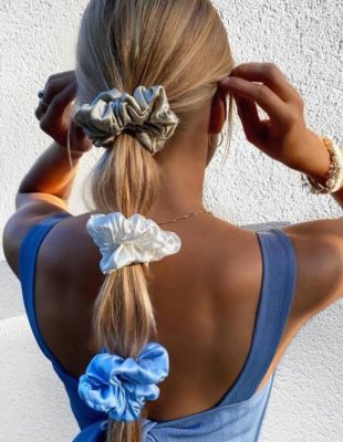 Velike scrunchie gumice za kosu su najveći trend sezone