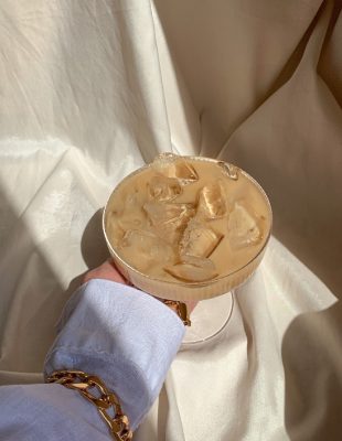 Recepti za osvežavajuće hladne kafe, idealne za vrele letnje dane