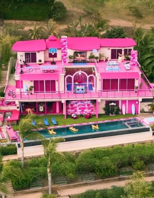Otkriveni su novi detalji radnje filma “Barbie”, a sad možete posetiti i njenu kuću iz snova