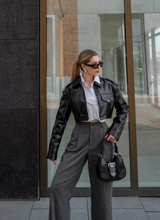 Poslovne pantalone za osvajanje sveta – ove modele kupujemo sada i nosimo na jesen