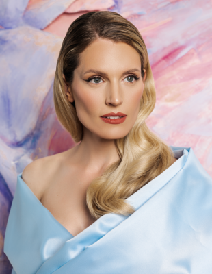 Božanstvena lepota žene: L’Oréal Paris beauty favoriti za besprekornu šminku, raskošnu kosu i blistavu kožu