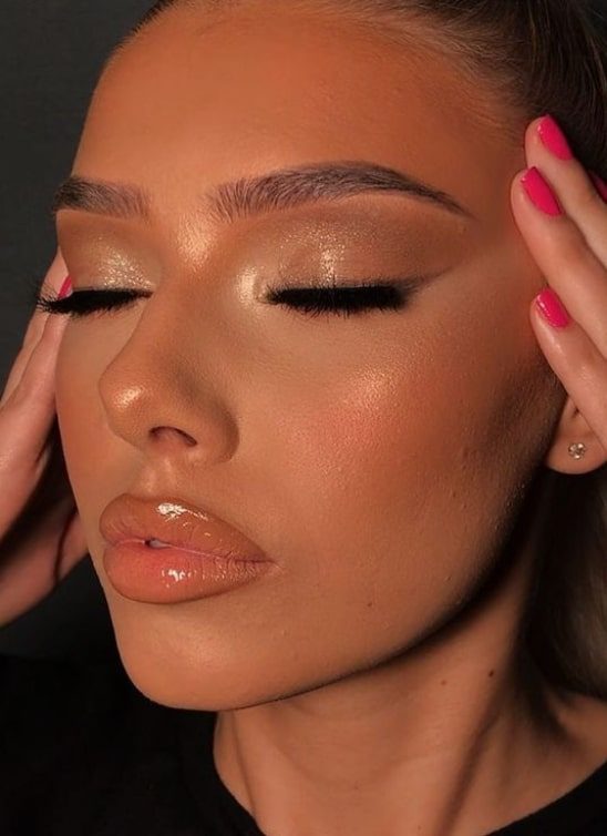 Honey lips – novi Tiktok trend iscrtavanja usana