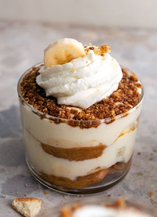 Tiramisu banana krem kolač je idealna poslastica za jesen