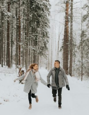 Saveti za zabavljanje sa ekstrovertnom osobom (ako ste introvertni)