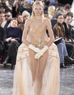 Jean Paul Gaultier viktorijanska fantazija i Valentino sudar boja – revije o kojima se priča