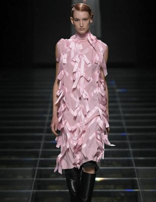 Romantična Prada, novi Moschino – i mnogo poznatih ličnosti na MFW