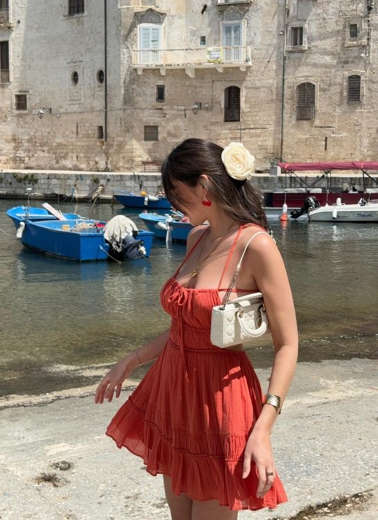 10 romantičnih odevnih kombinacija Francuskinja kojima dočekujemo leto