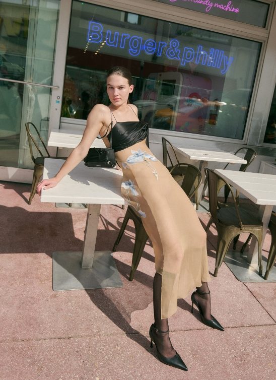 Top 10 modela crnih salonki iz domaće ponude koje idu uz sve vaše večernje haljine