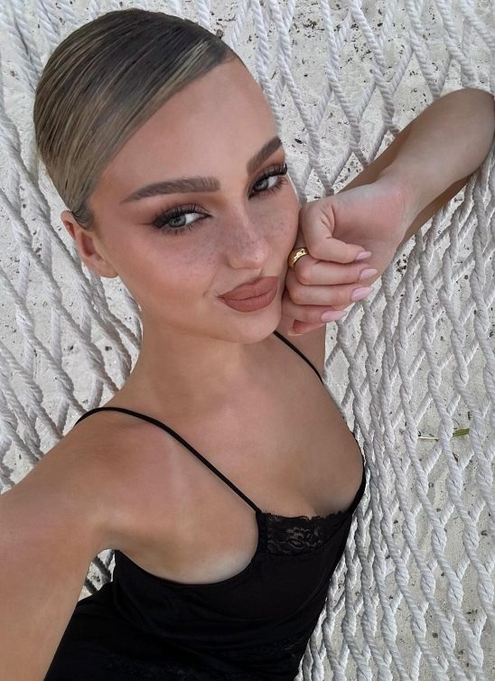 Kako da dodatno istaknete letnji ten proverenim makeup trikovima