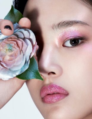 CHANEL ima limitirani ruž sa šljokicama koji ćete želeti u svojoj makeup kolekciji