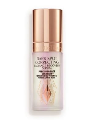 Charlotte Tilbury ima novi serum za korekciju hiperpigmentacija