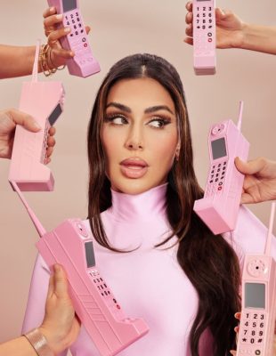 “Hotline”sa Hudom Kattan: Lansiran beauty podcast brenda HUDA