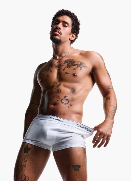 Bad Bunny je lice nove Calvin Klein kampanje