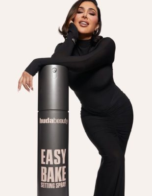 Huda Beauty predstavlja novi “Easy Bake Setting Spray”