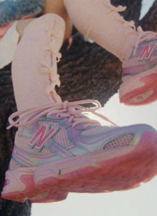 Pink patike iz kolaboracije atmos i New Balance su najlepše koje smo videli ovog proleća