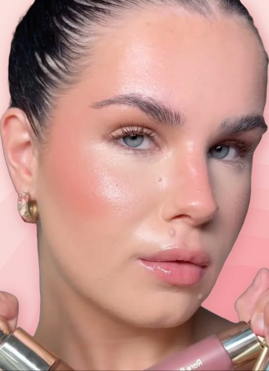 “Sundae blush” je jednostavan trik nanošenja rumenila inspirisan sladoledom, a evo kako da ga rekreirate