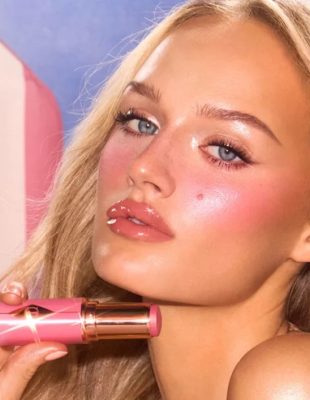 Novo Charlotte Tilbury rumenilo u stiku je idealno za vas – ako ste stalno u pokretu
