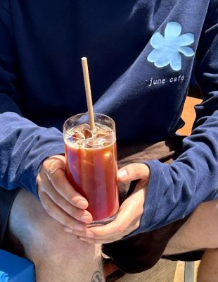 June Cafe ima letnji meni hladnih pića, a naš favorit je orange matcha