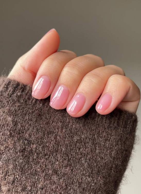 Zaboravi na crveni lak: Babydoll manikir je nova beauty opsesija