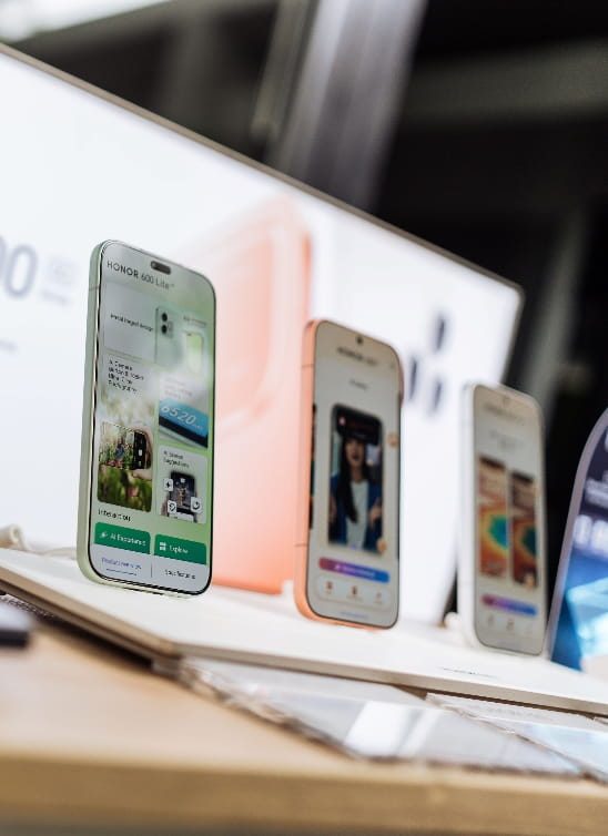 HONOR lansirao HONOR 600 seriju i postavio nove standarde u srednjoj klasi