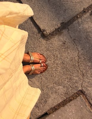 Ako ovog leta kupujete samo jedne sandale, neka to budu toe-ring modeli