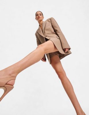 Dugi šortsevi izgledaju mnogo elegantnije uz ovih 7 modnih komada